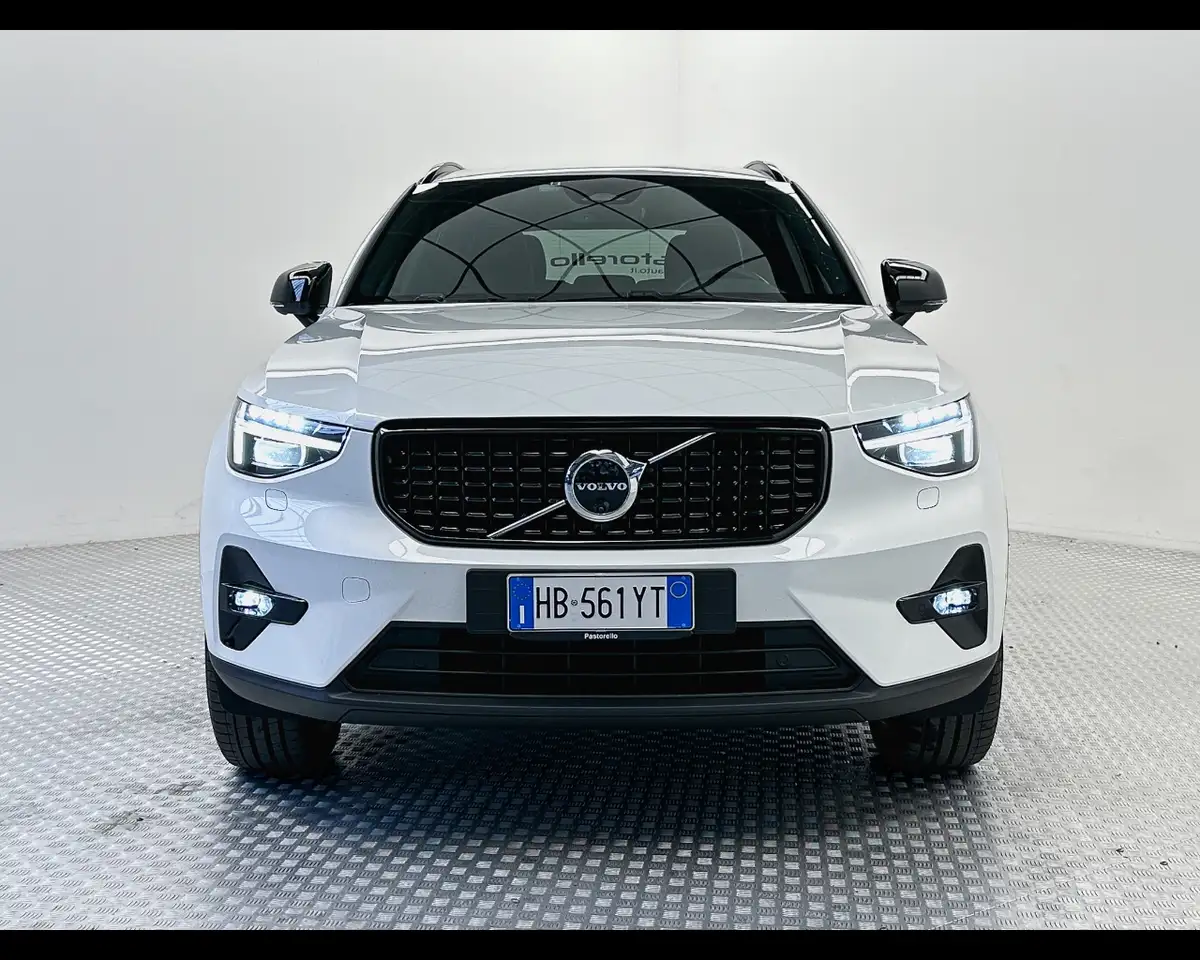Volvo XC40 2026