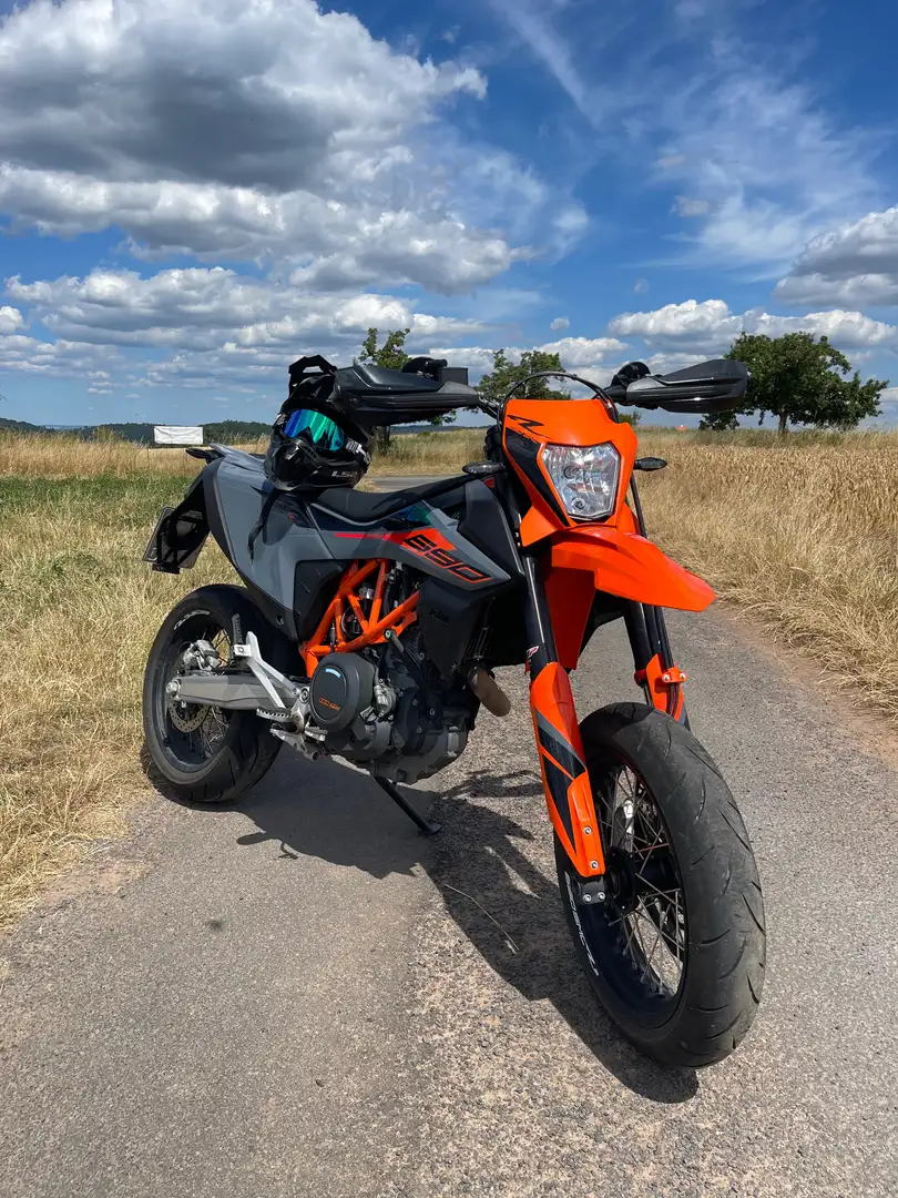 KTM 690 SMC R 2021 mit LV ONE EVO Auspuffanlage Orange - 1