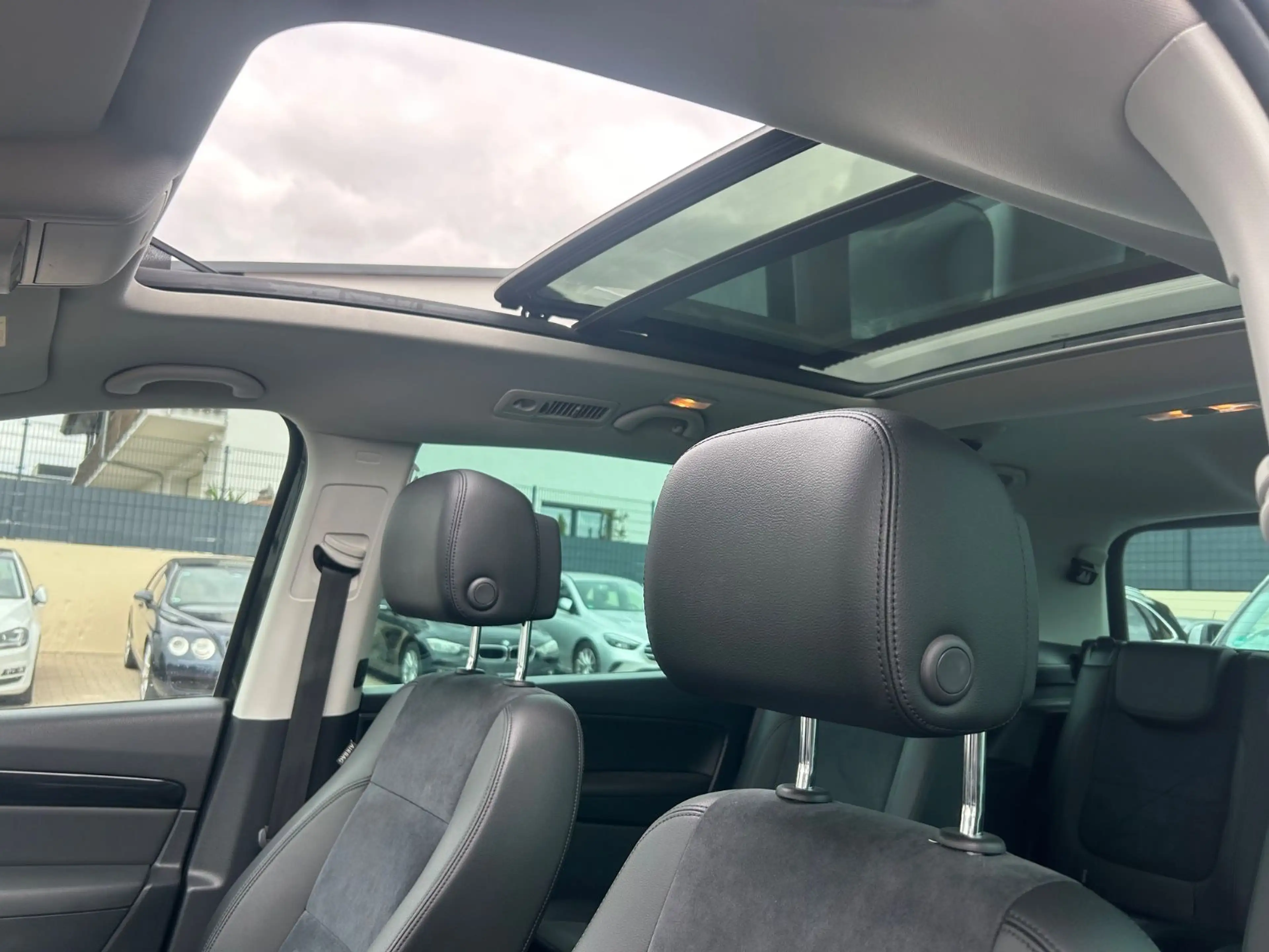 Volkswagen Sharan Highline BMT 7-Sitze*Pano*Elek.Tür*Kamera — photo 11