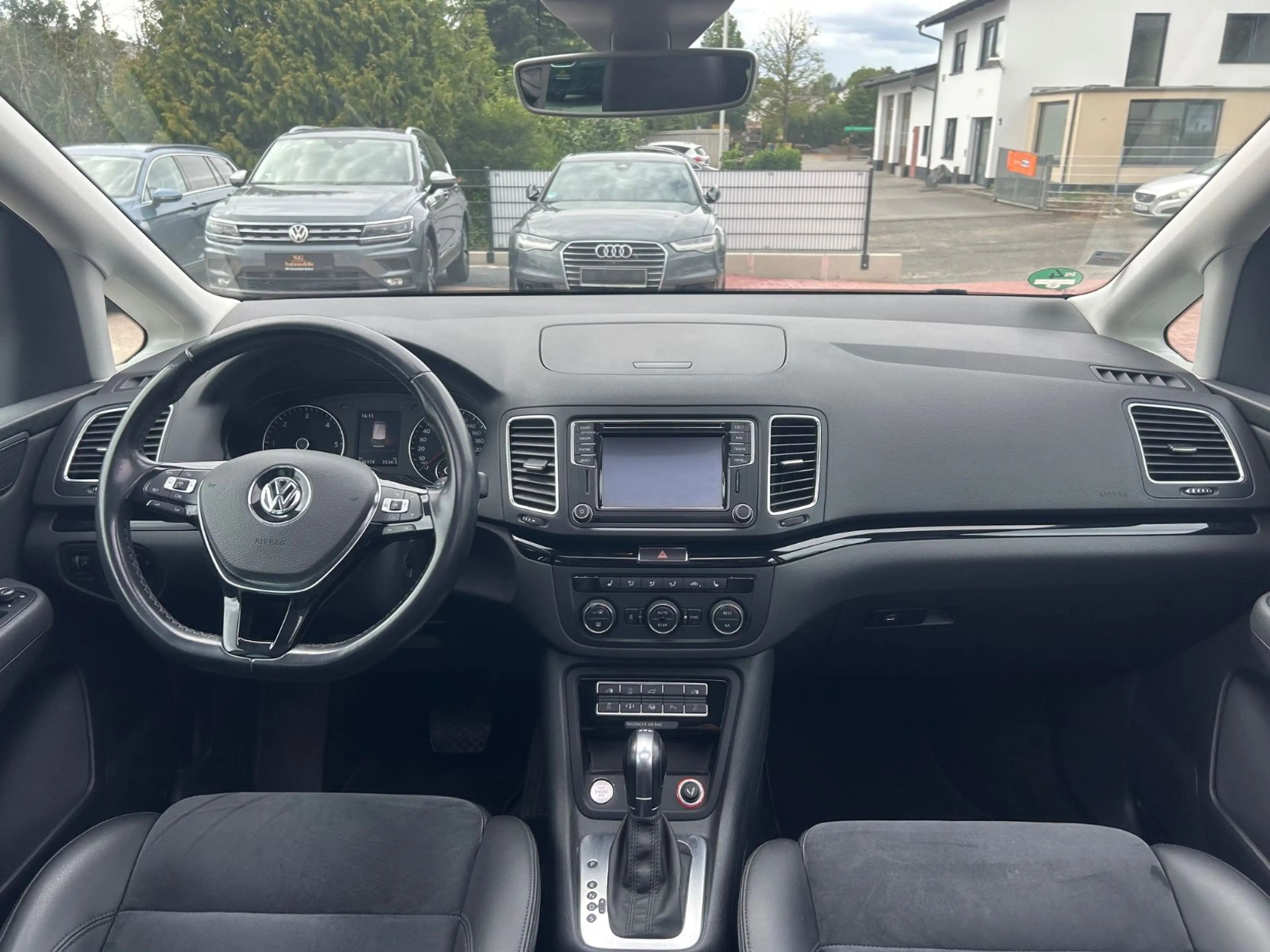 Volkswagen Sharan Highline BMT 7-Sitze*Pano*Elek.Tür*Kamera — photo 15