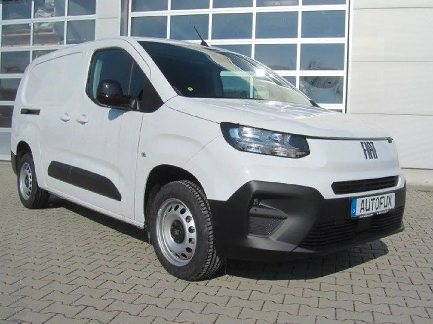 Fiat Doblo L2 1.5 KaWa 130, Navi, Kamera etc. Weiß - 1