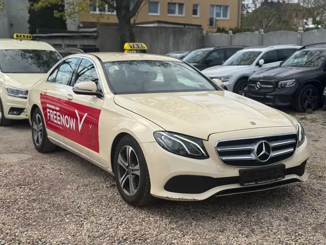 Mercedes-Benz E 200 d Avantgarde/Taxi/R.Kamera/Navi/Leder