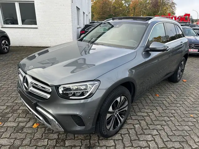 Mercedes-Benz GLC 300 de 4M Pano Distro AHK KeylessGO Kamera