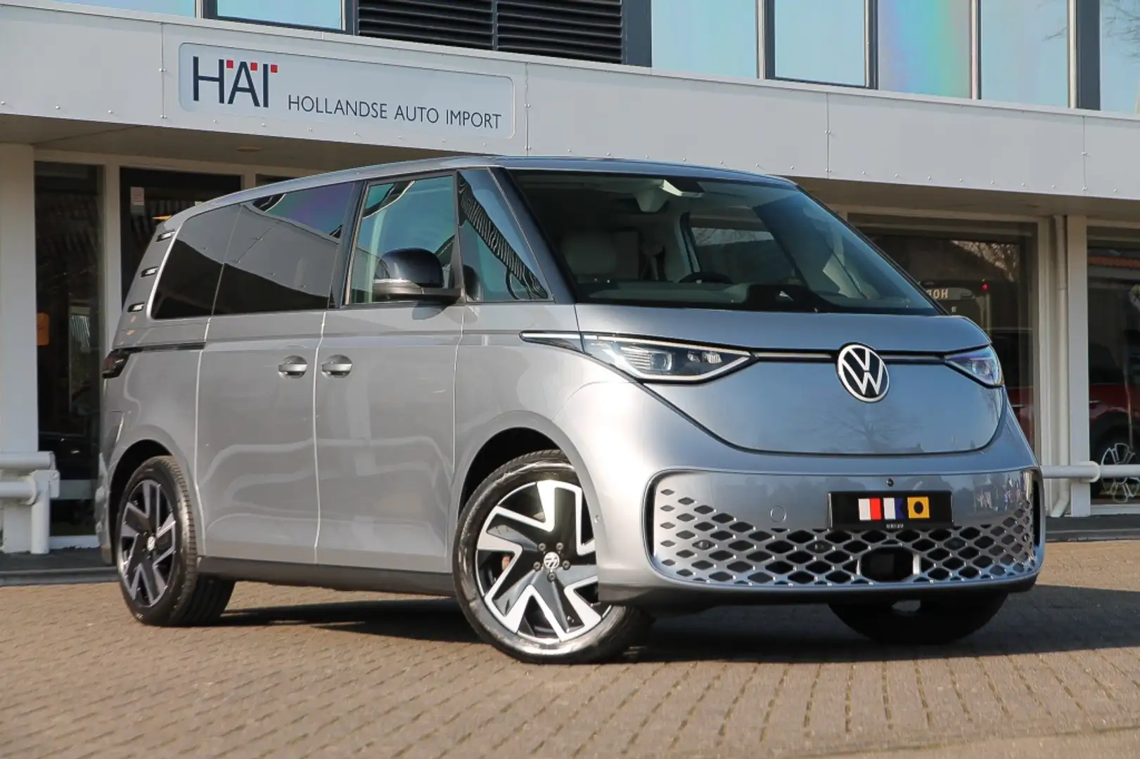 Volkswagen ID. Buzz Pro 77kWh ACC I 20 inch I Electrische deuren I Grijs - 1