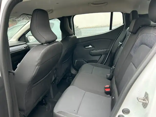 Dacia Sandero view 8