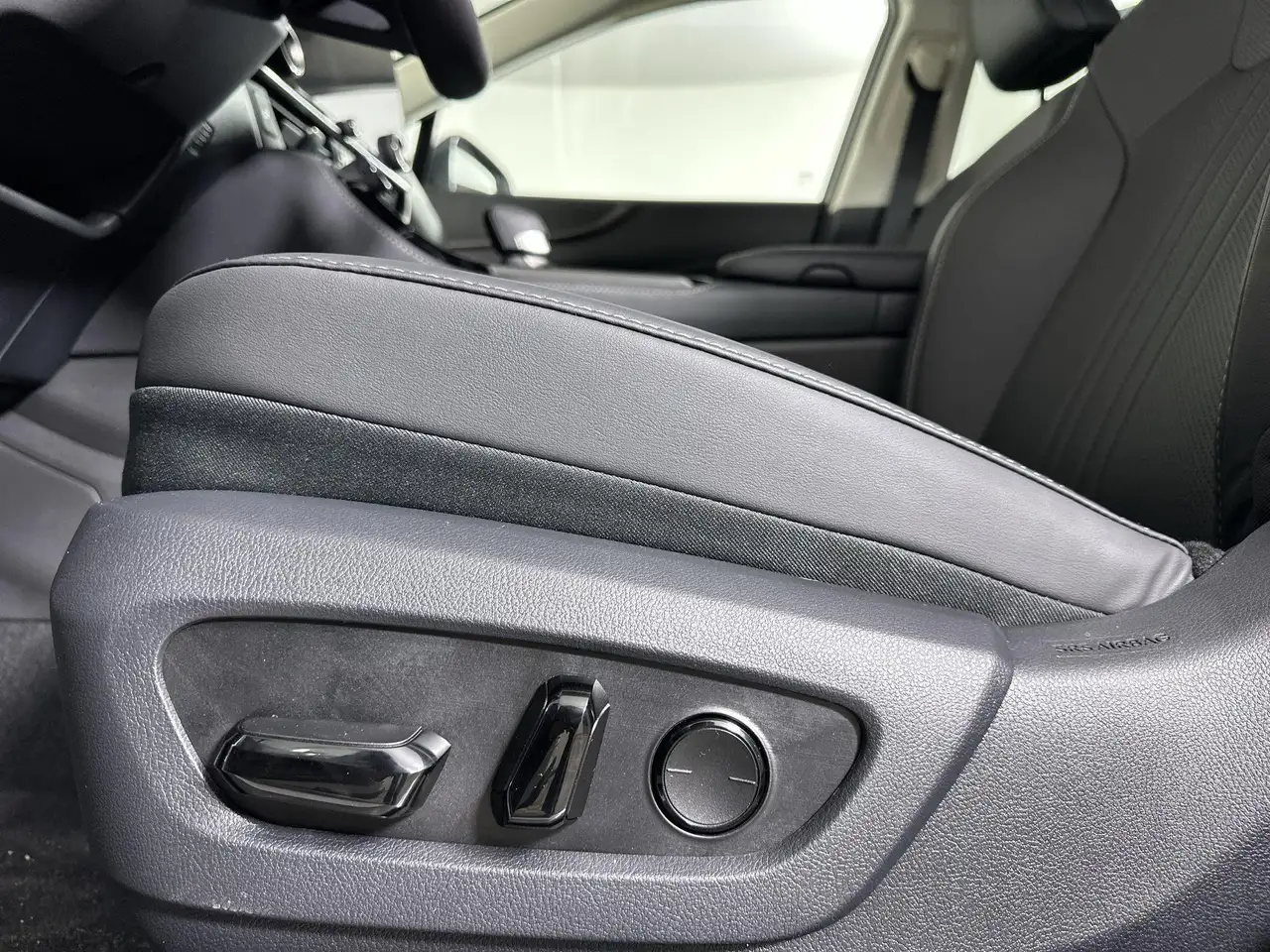 Lexus NX снимка Lexus NX