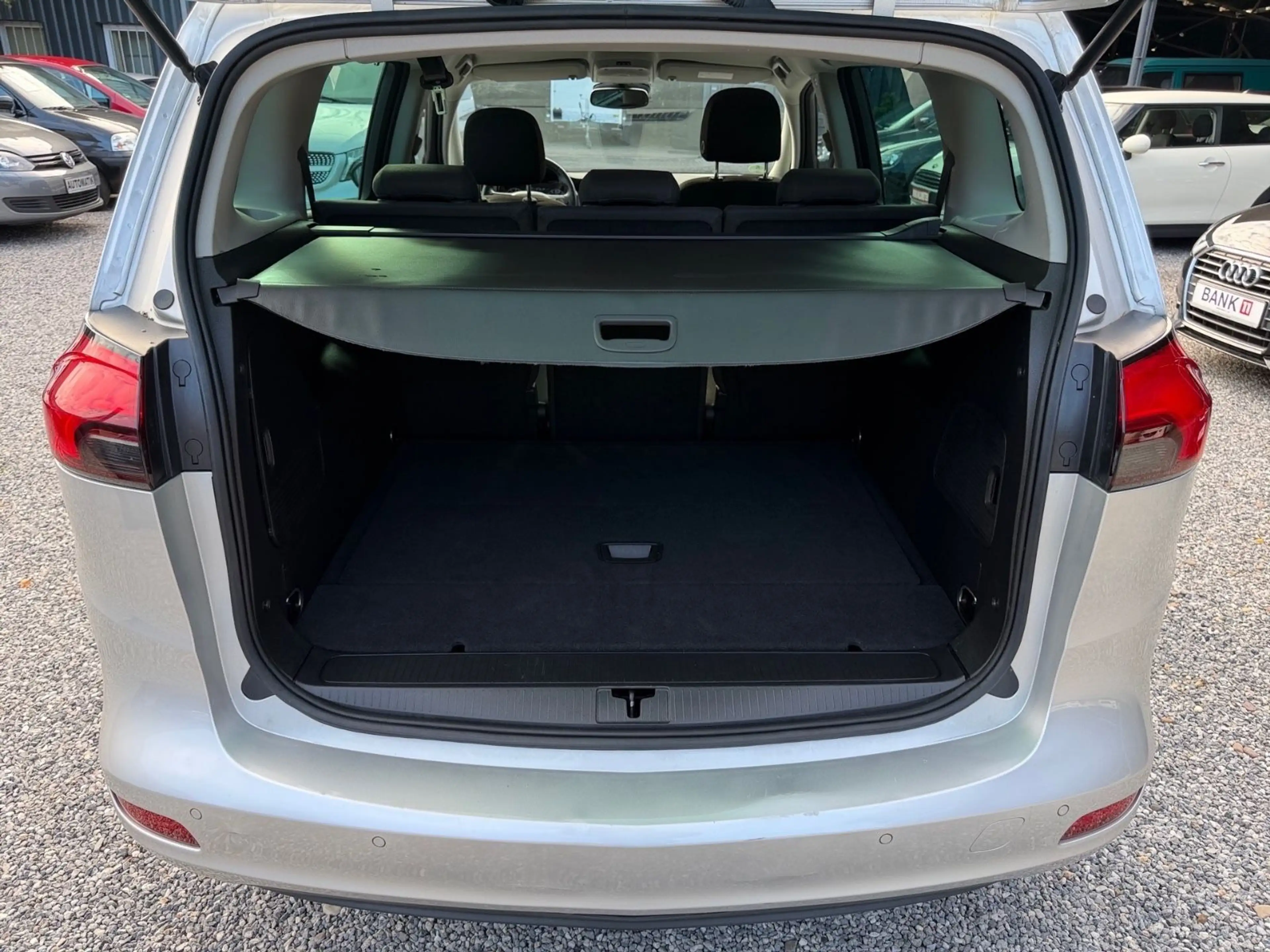 Opel Zafira C 1.4 Turbo Anhängerkupplung CarPlay — photo 13