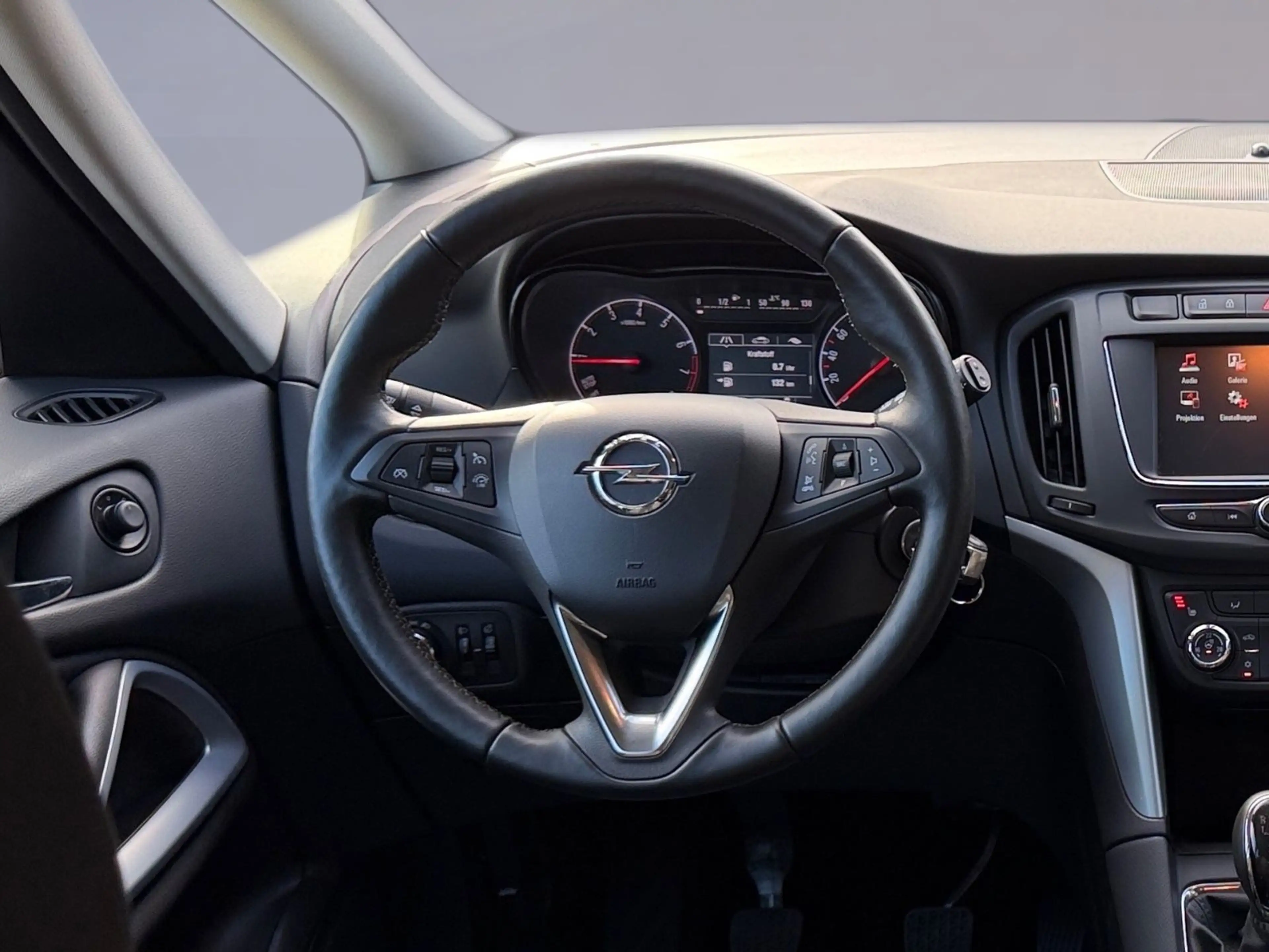 Opel Zafira C 1.4 Turbo Anhängerkupplung CarPlay — photo 14