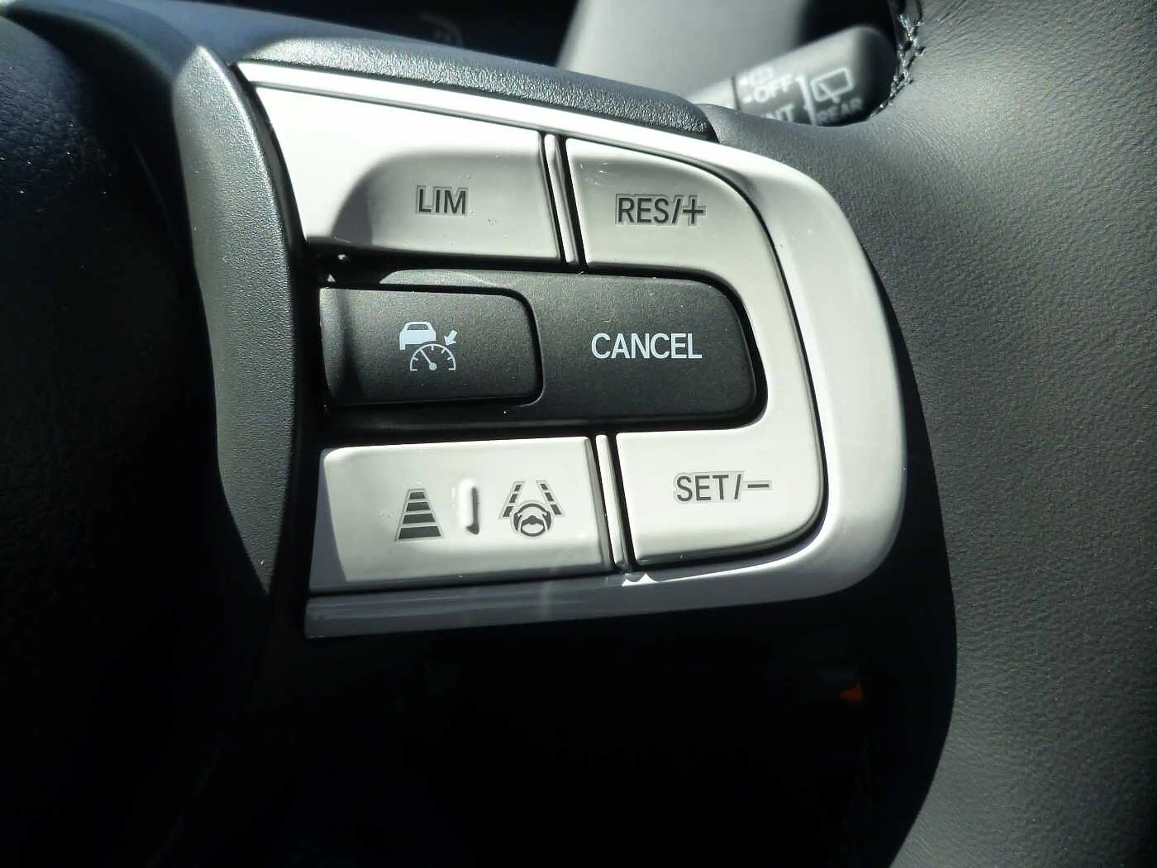 Honda Jazz Hybrid e:HEV 1.5 i-MMD Elegance — photo 11