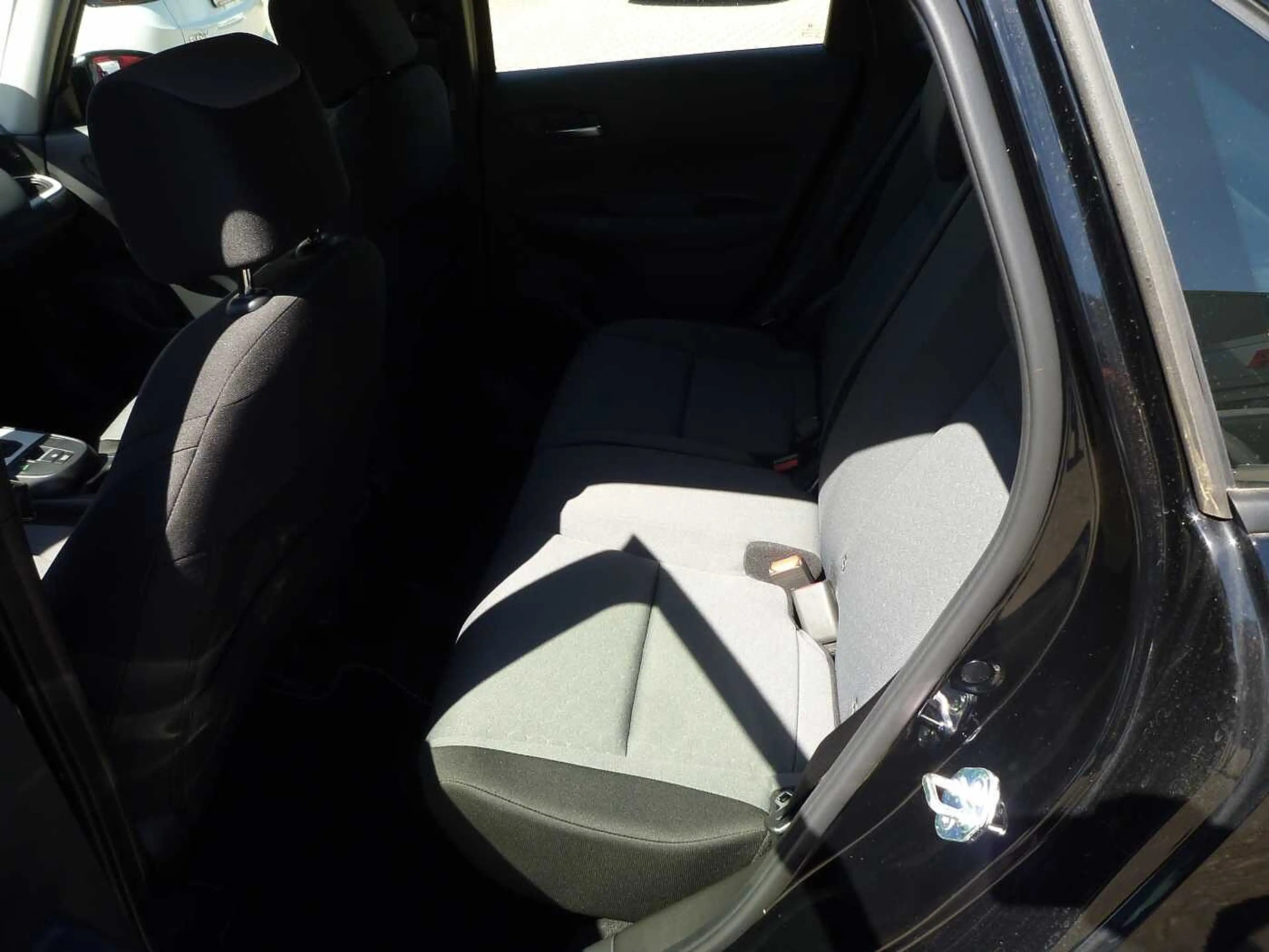 Honda Jazz Hybrid e:HEV 1.5 i-MMD Elegance — photo 5