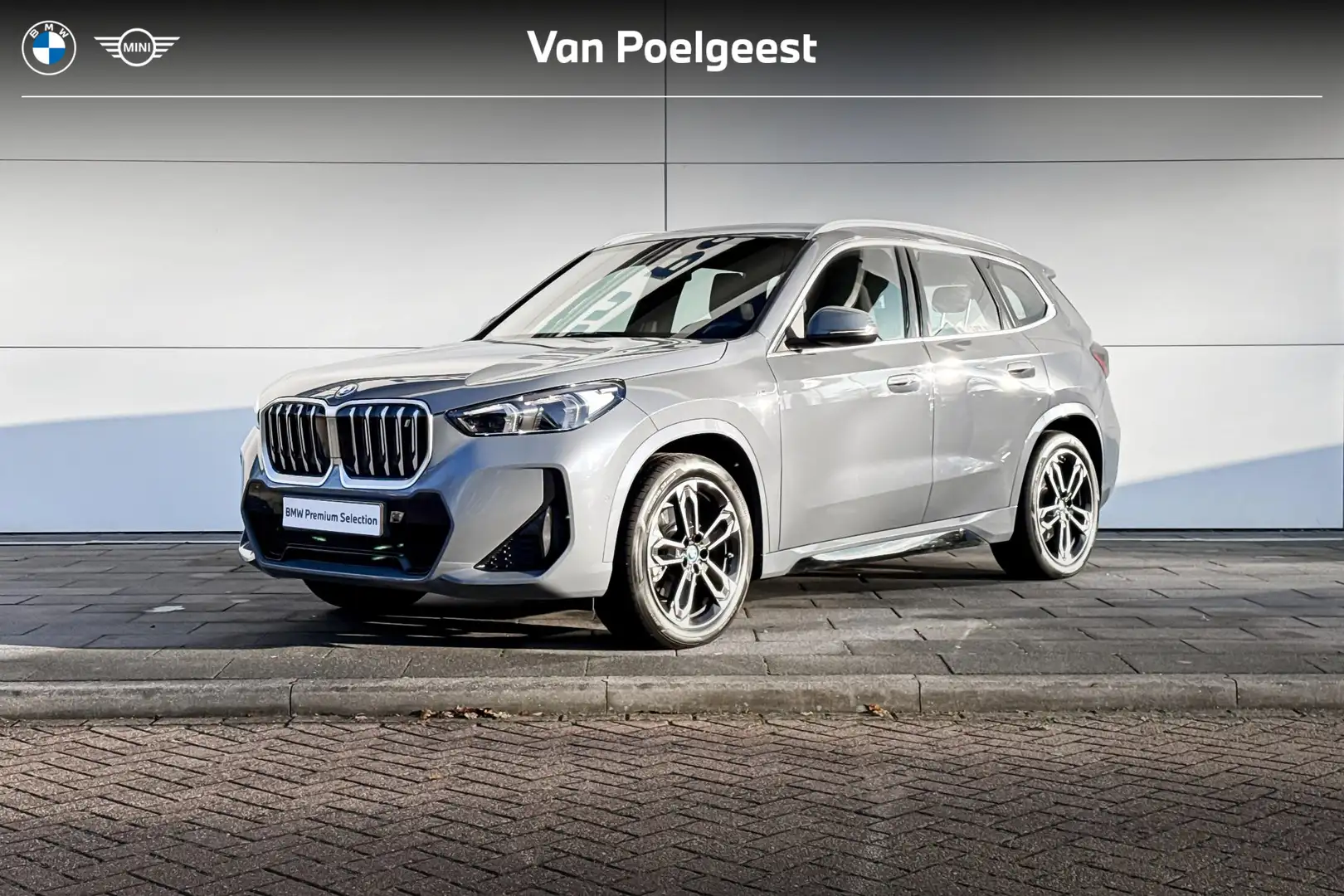 BMW iX1 xDrive30 Grijs - 1