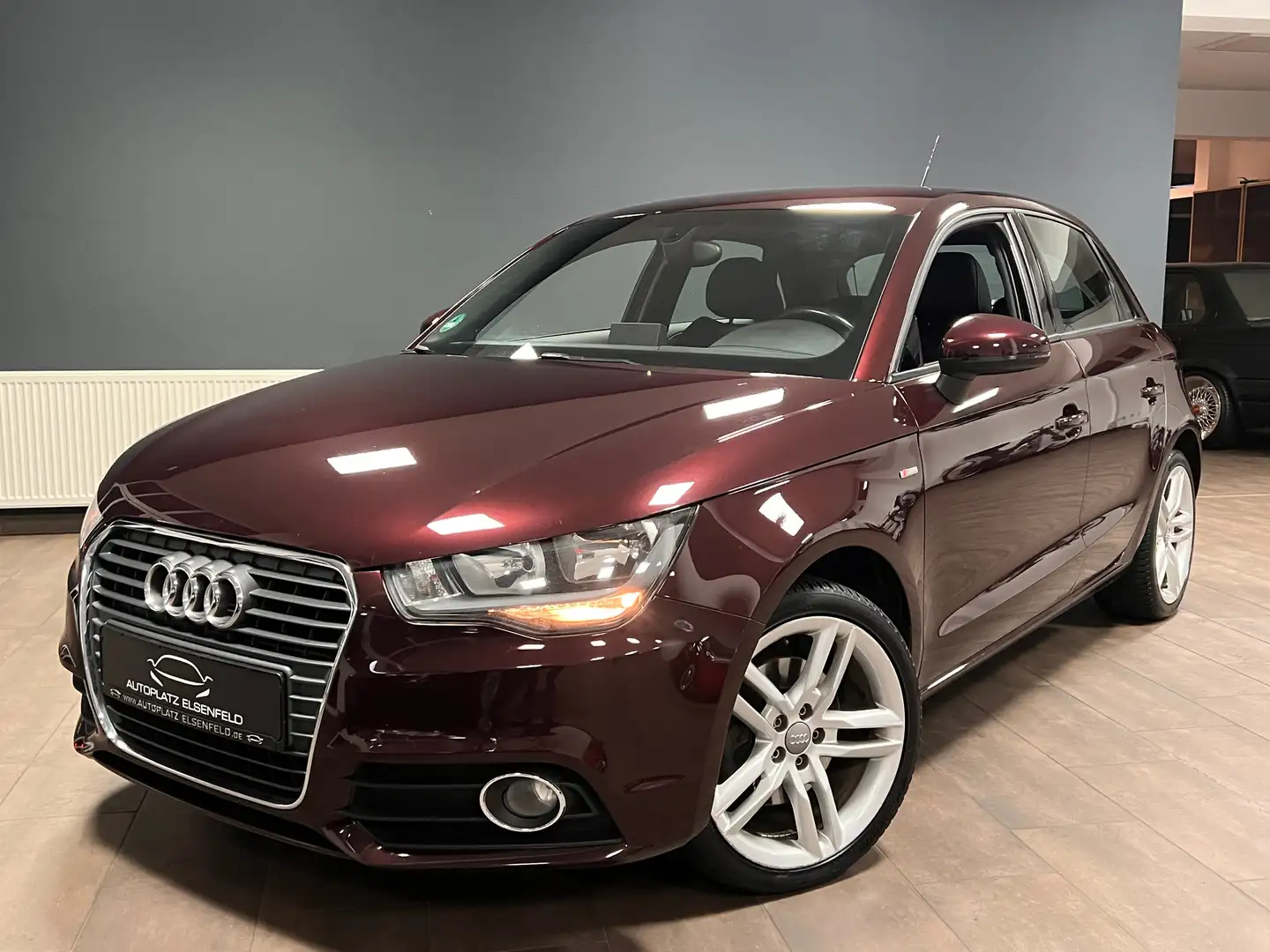 Audi A1 1.4 TFSI Sportback S Line Sport /SHZ/T-LEDER Rot - 1