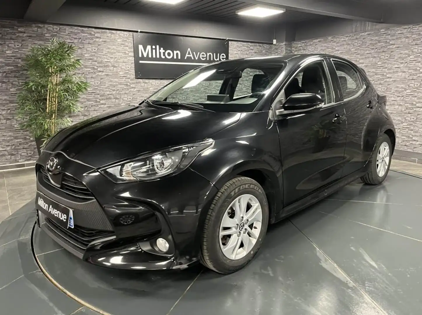 Mazda 2 Mazda2 1.5 Hybrid - e-CVT - 116 Agile Noir - 1