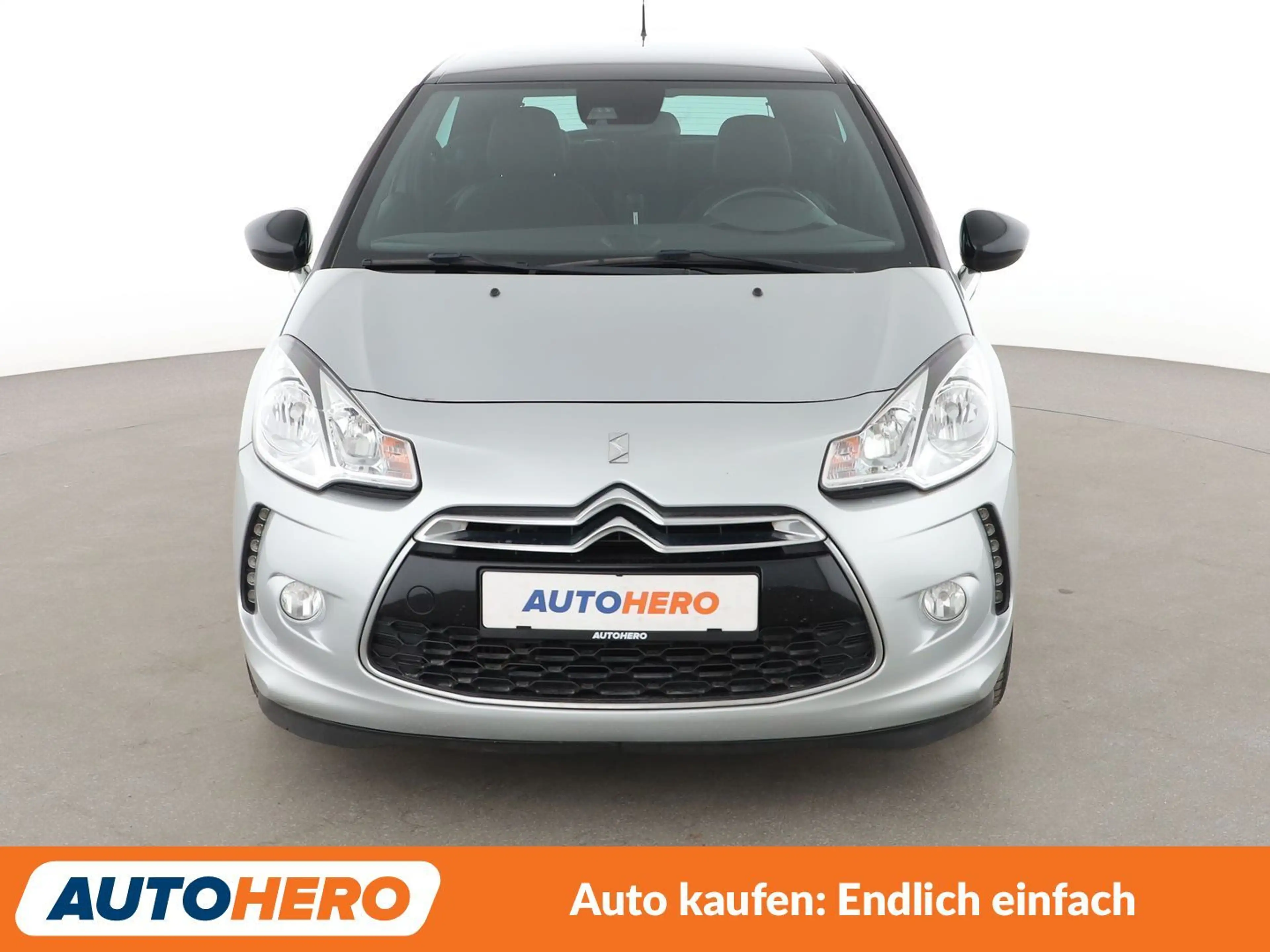 Citroen DS3 1.6 Blue-HDi SoChic*NAVI*TEMPO*PDC*ALU*KLIMA* — photo 9