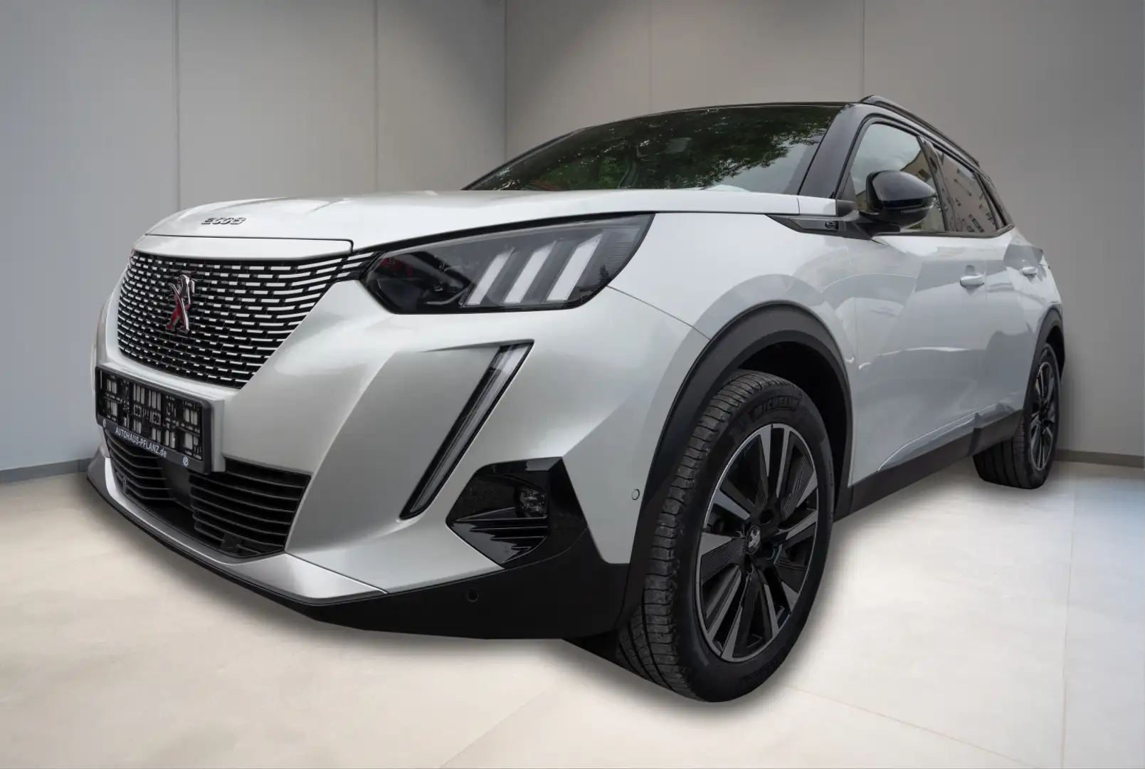 Peugeot 2008 GT Pack 136 5T Blanc - 1