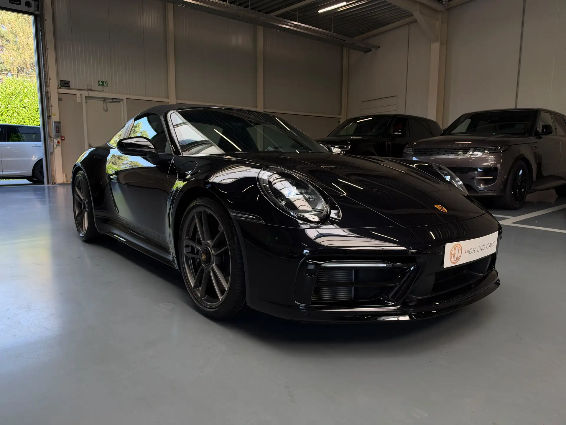 포르쉐 911 Targa 4 GTS 2023 검정 사진 8