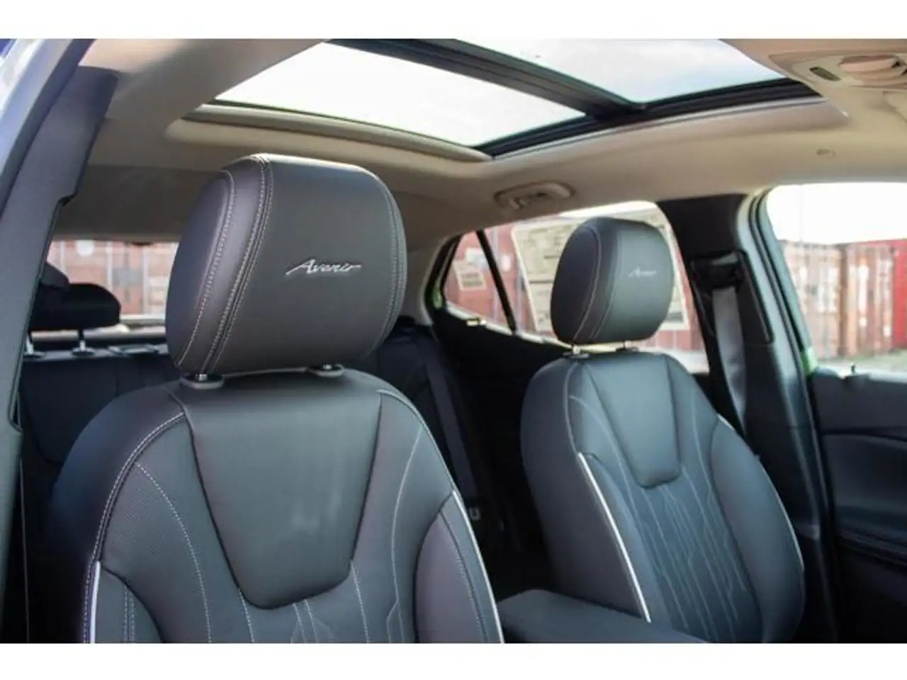 Buick Encore снимка Buick Encore