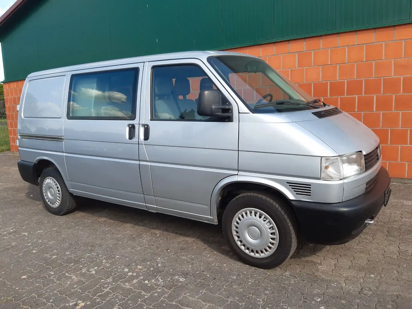 Volkswagen T4 2,5 TDI - 102 PS - scheckheftgepflegt - 1