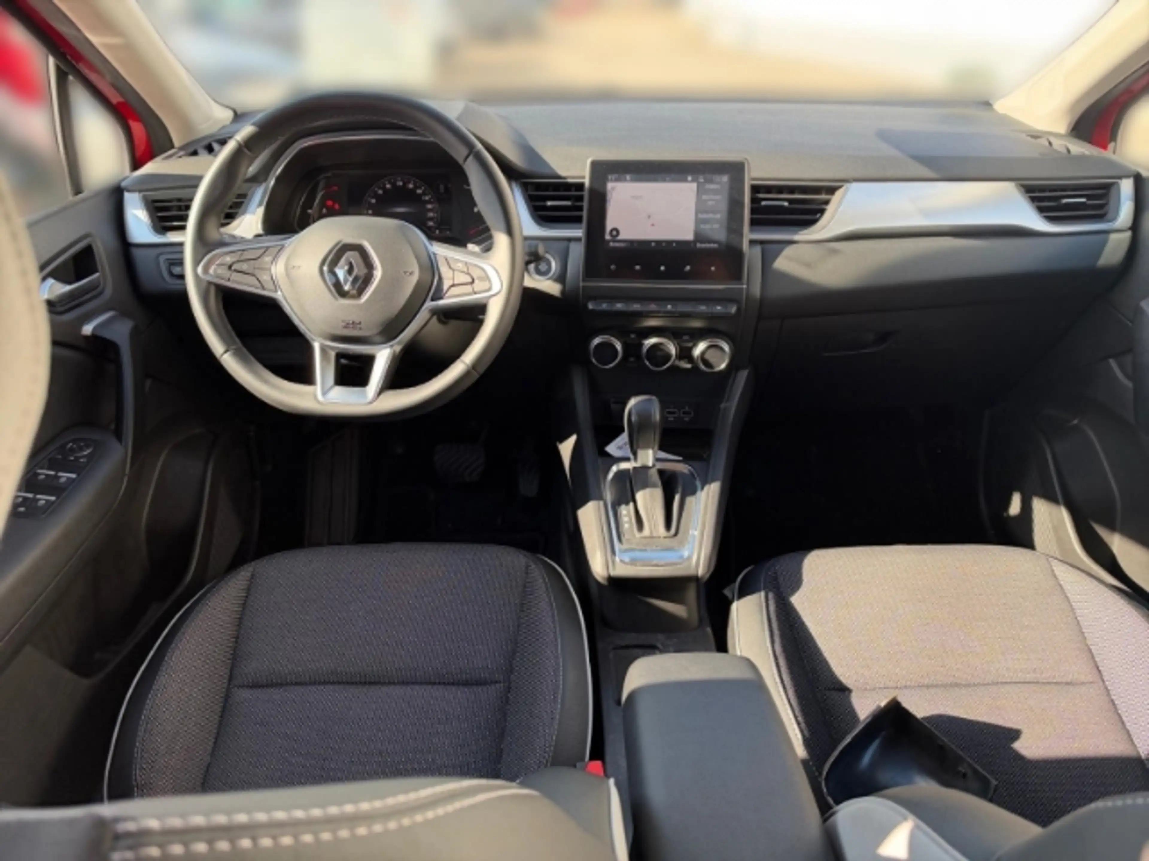 Renault Captur II 1.3 TCe 140 Intens 360 Grad Kamera+Apple CarPla — photo 11