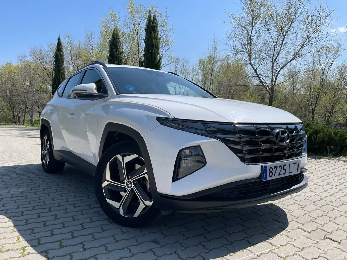 Hyundai TUCSON Maxx Auto 4x4 1.6 TGDI PHEV 265cv. *IVA deducible* Weiß - 1