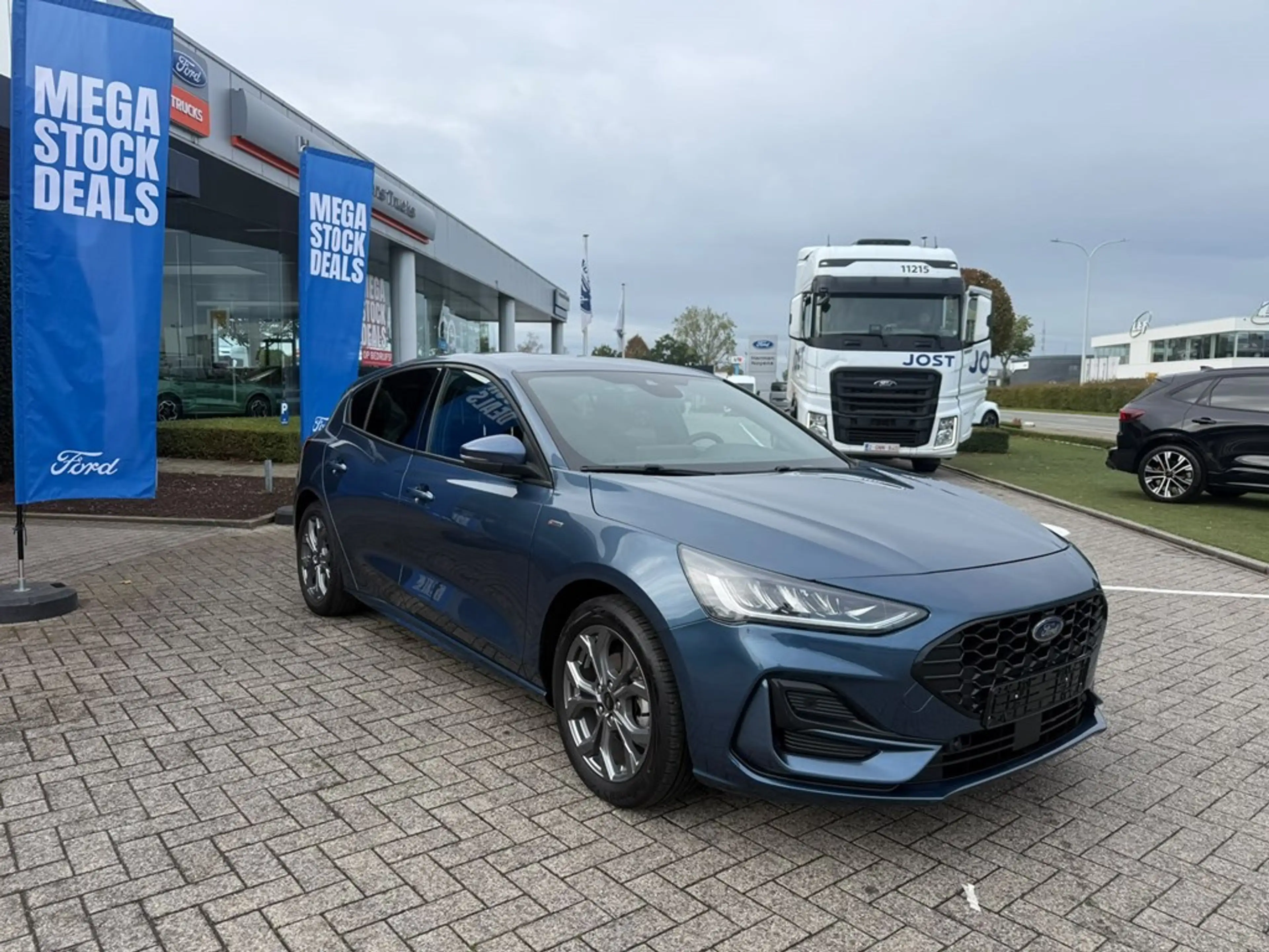 Ford Focus EcoBoost mHEV Titanium — photo 2