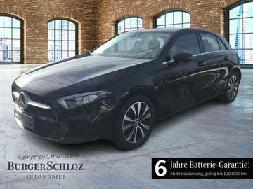 e  AUT Kam. KlimaA LED LM Navi PDC ParkAss