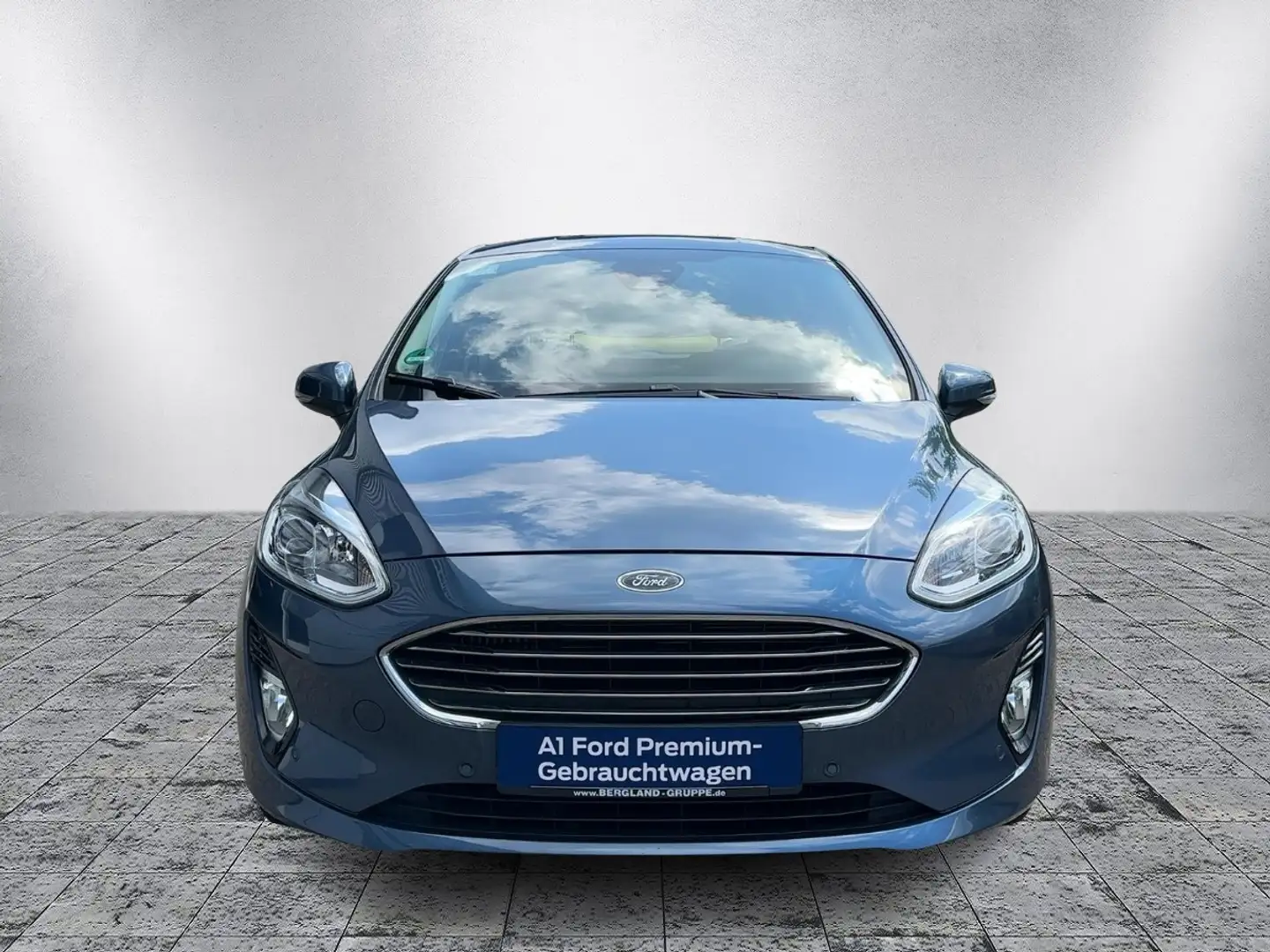 Ford Fiesta Titanium 1,0 l EB 100 PS Blau - 2
