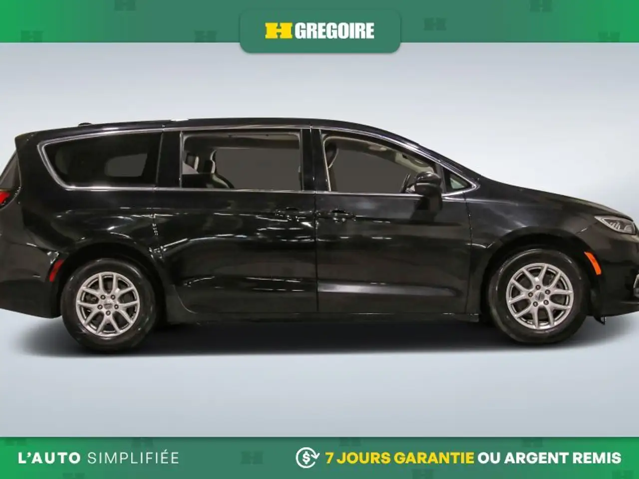 Chrysler Pacifica снимка Chrysler Pacifica