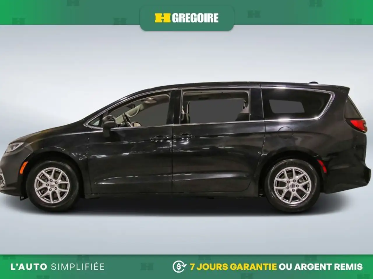 Chrysler Pacifica снимка Chrysler Pacifica
