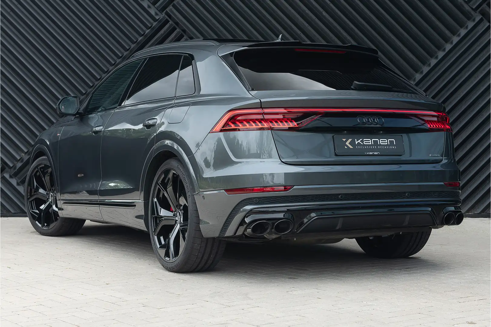 Audi Q8 60 TFSI e quattro S-Line Competition ACC pano B&O Grau - 2
