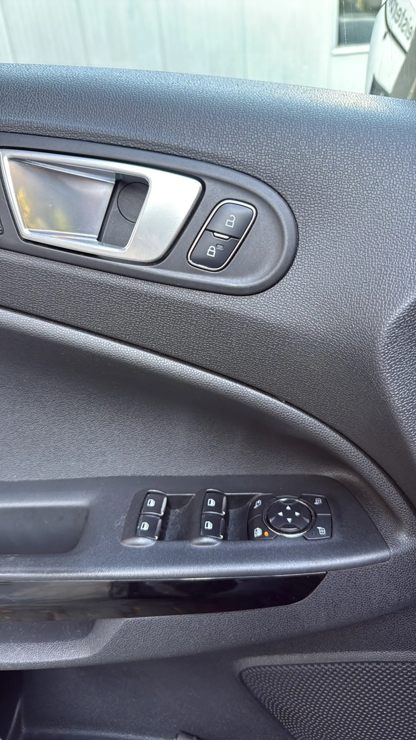 Ford EcoSport Titanium *AUTOMATIK* — photo 7