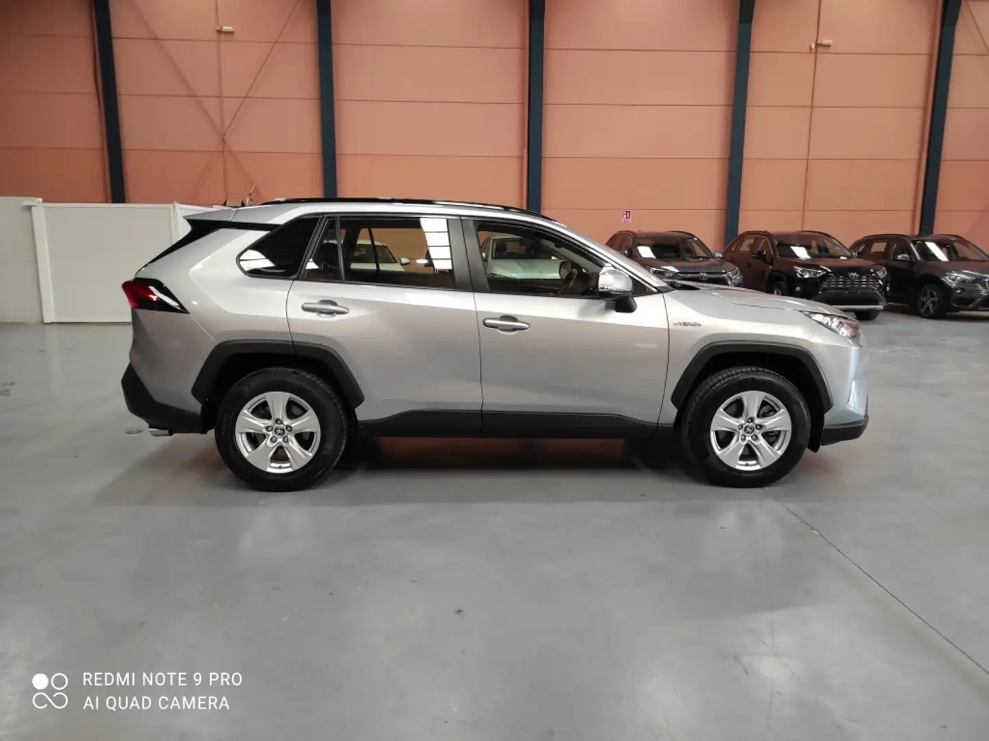 Toyota RAV 4 2.5 hybrid 2WD Business Grau - 2