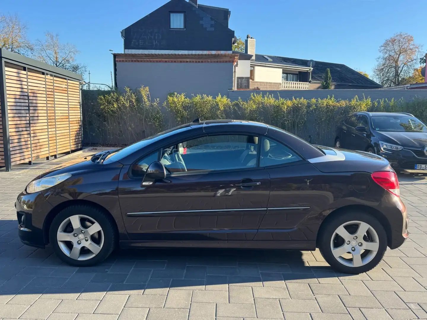 Peugeot 207 CC Cabrio-Coupe Active / TÜV NEU - 2