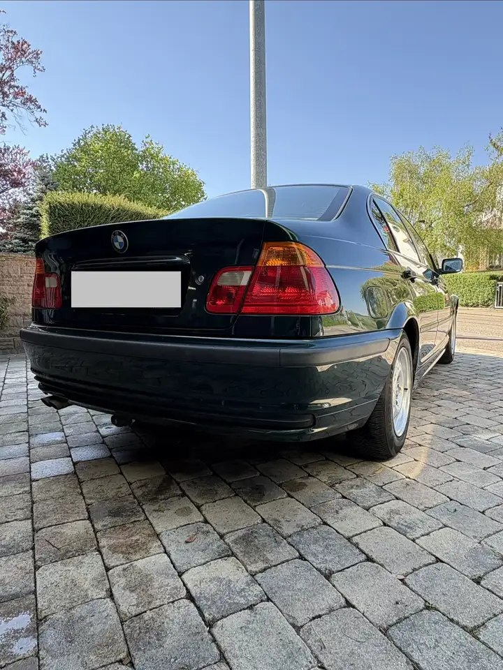 BMW 320i, foto 9