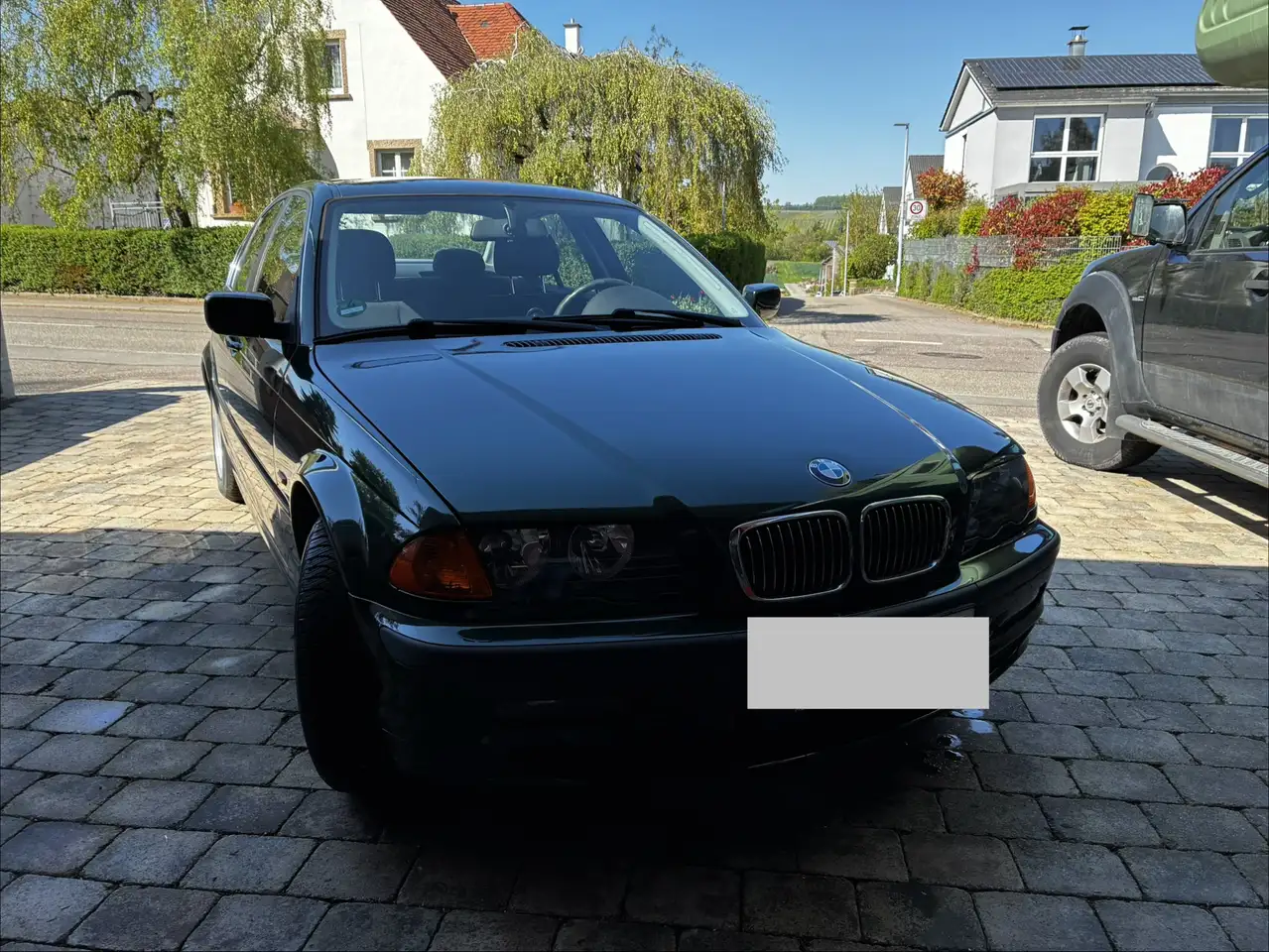 BMW 320i, foto 2
