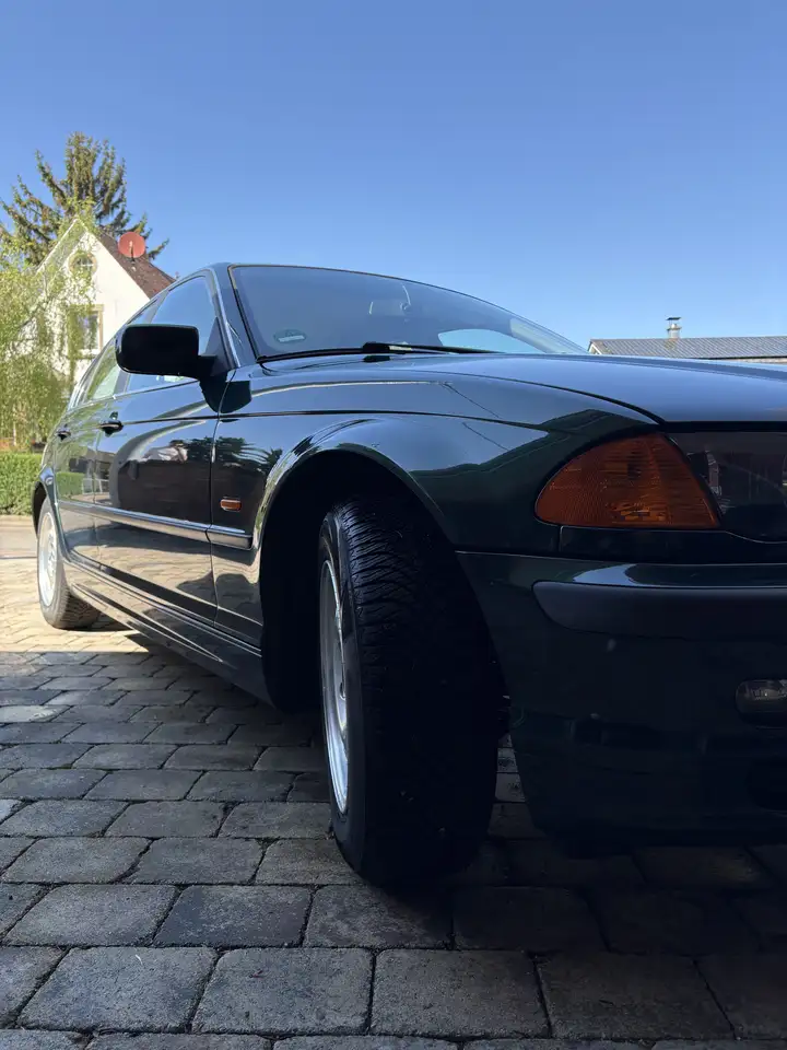 BMW 320i, foto 8