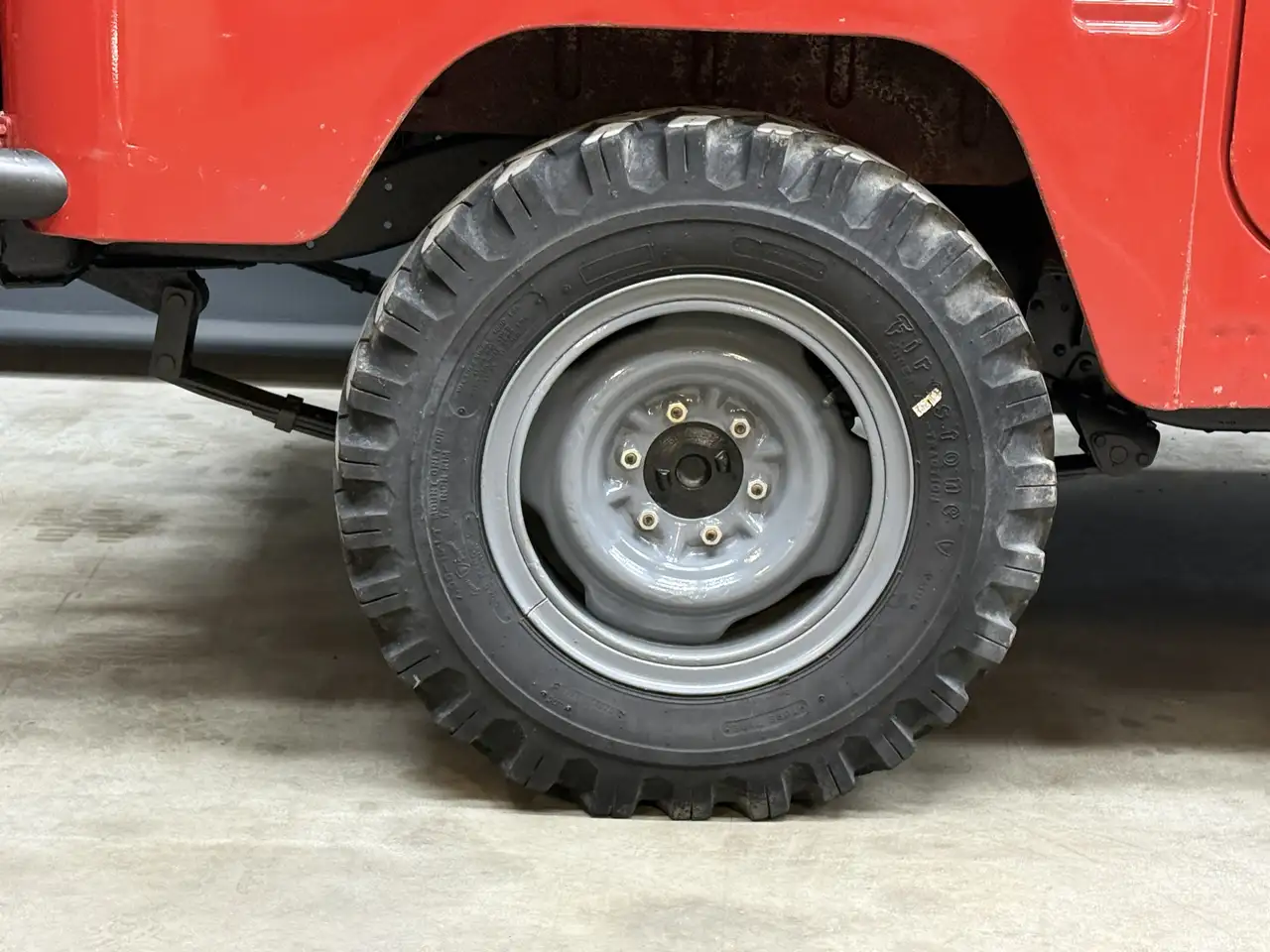 Toyota Land Cruiser FJ40 (Petrol) Vinyl Top "Freeborn Red" In its orig, foto 9