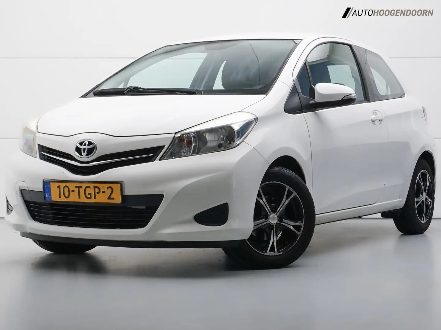 Toyota Yaris 1.0 VVT-i Aspiration (NAVIGATIE,AIRCO,CAMERA,LM-VE White - 1