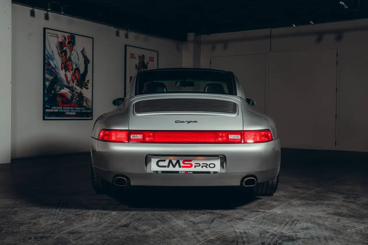 Porsche 993 TARGA / 53.800 KM! / MANUAL / AS NEW / ONLY PORSCHE SERVICING / ALL DOCUMENTATION / SOFT RUFFLED LEATHER / PCCM, foto 11