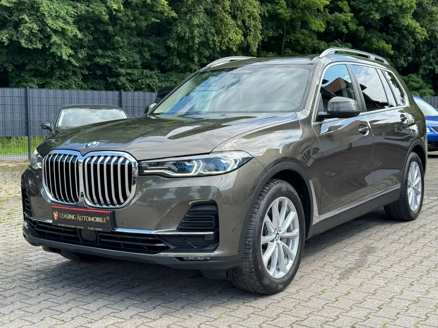 BMW X7 xDrive 40d Laser H&K Soft-Close 7-Sitze 360° Braun - 2