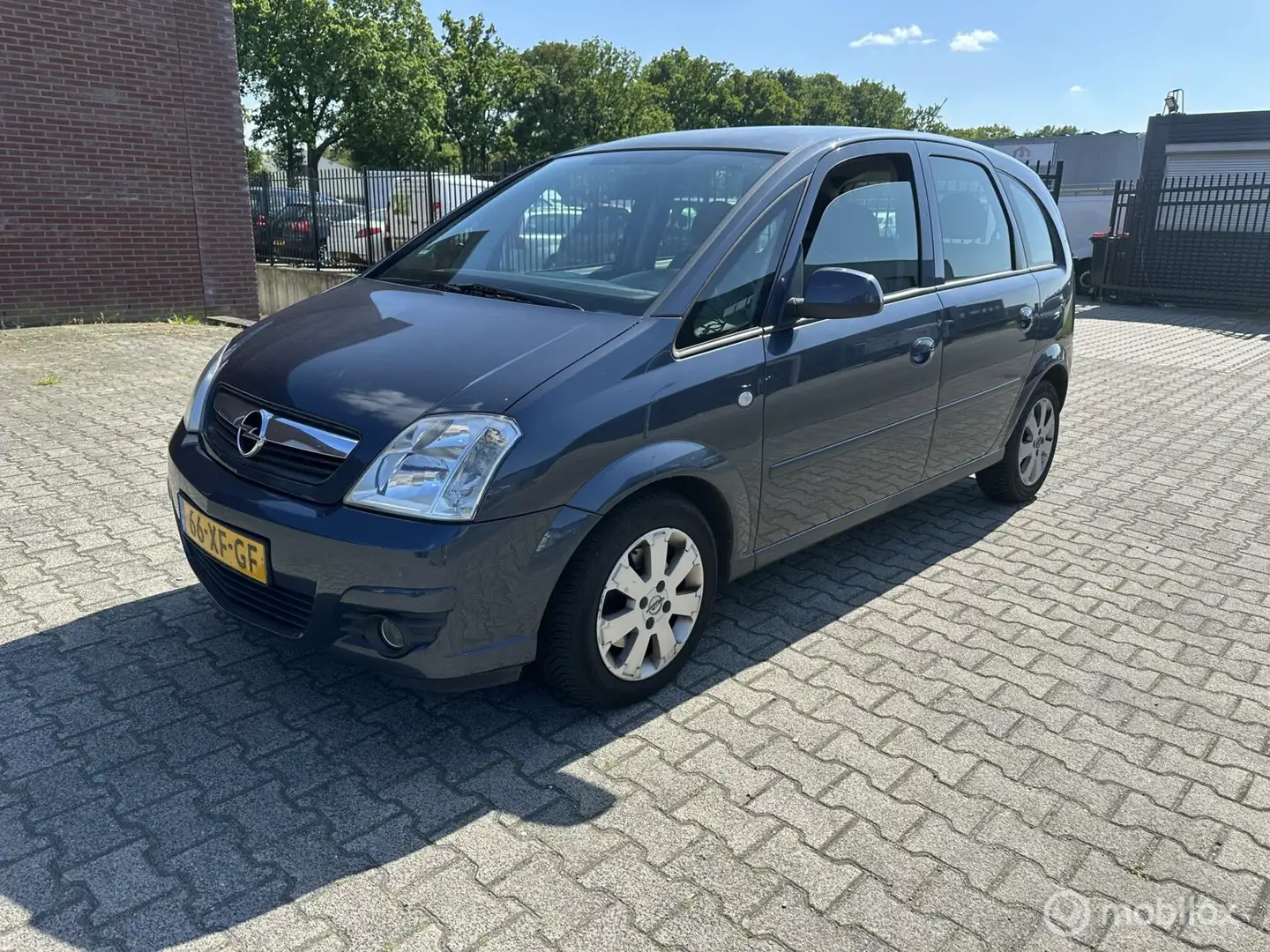 Opel Meriva 1.6-16V Temptation Gris - 1