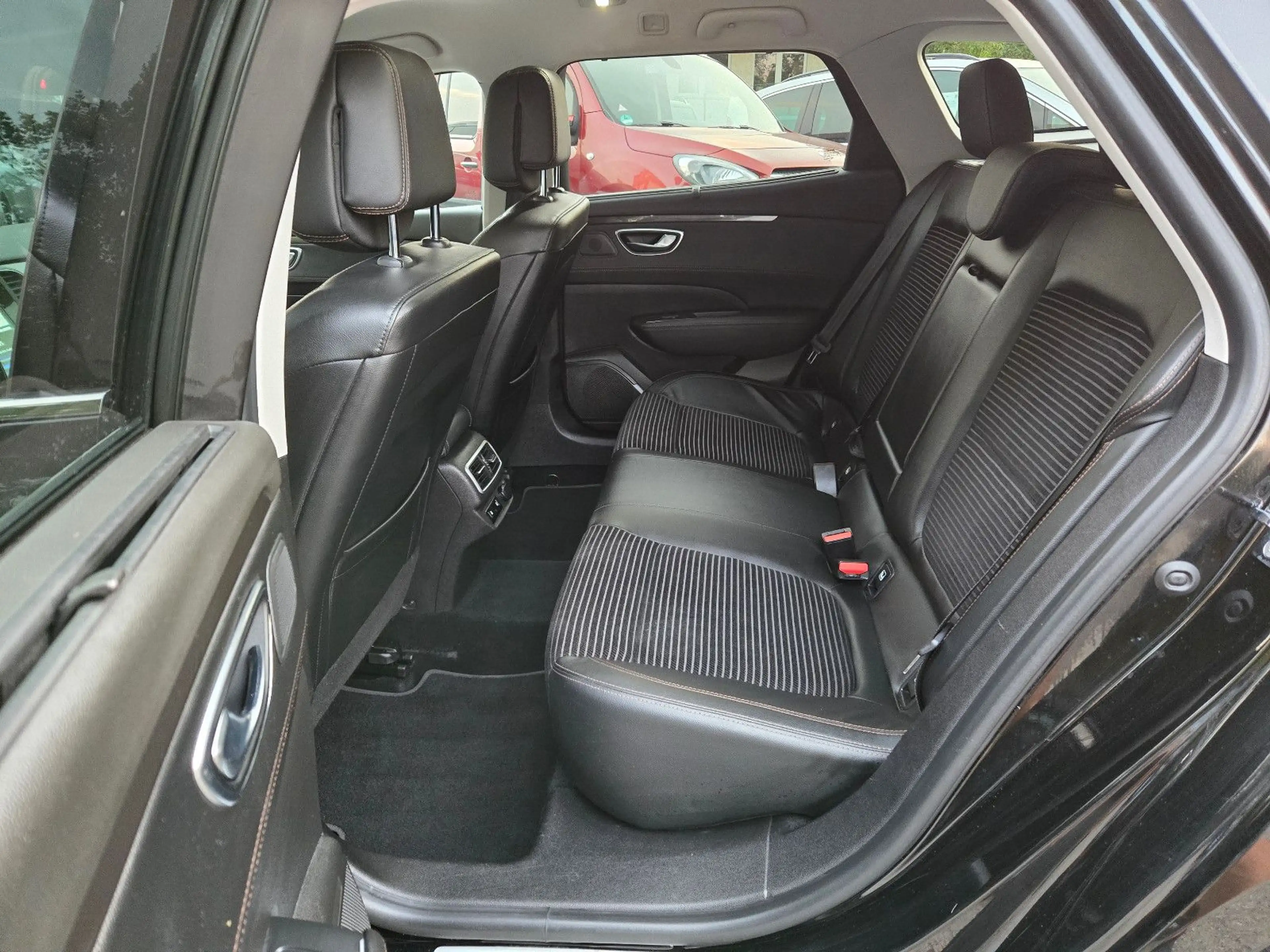 Renault Talisman Grandtour Intens / 4 Control — photo 12