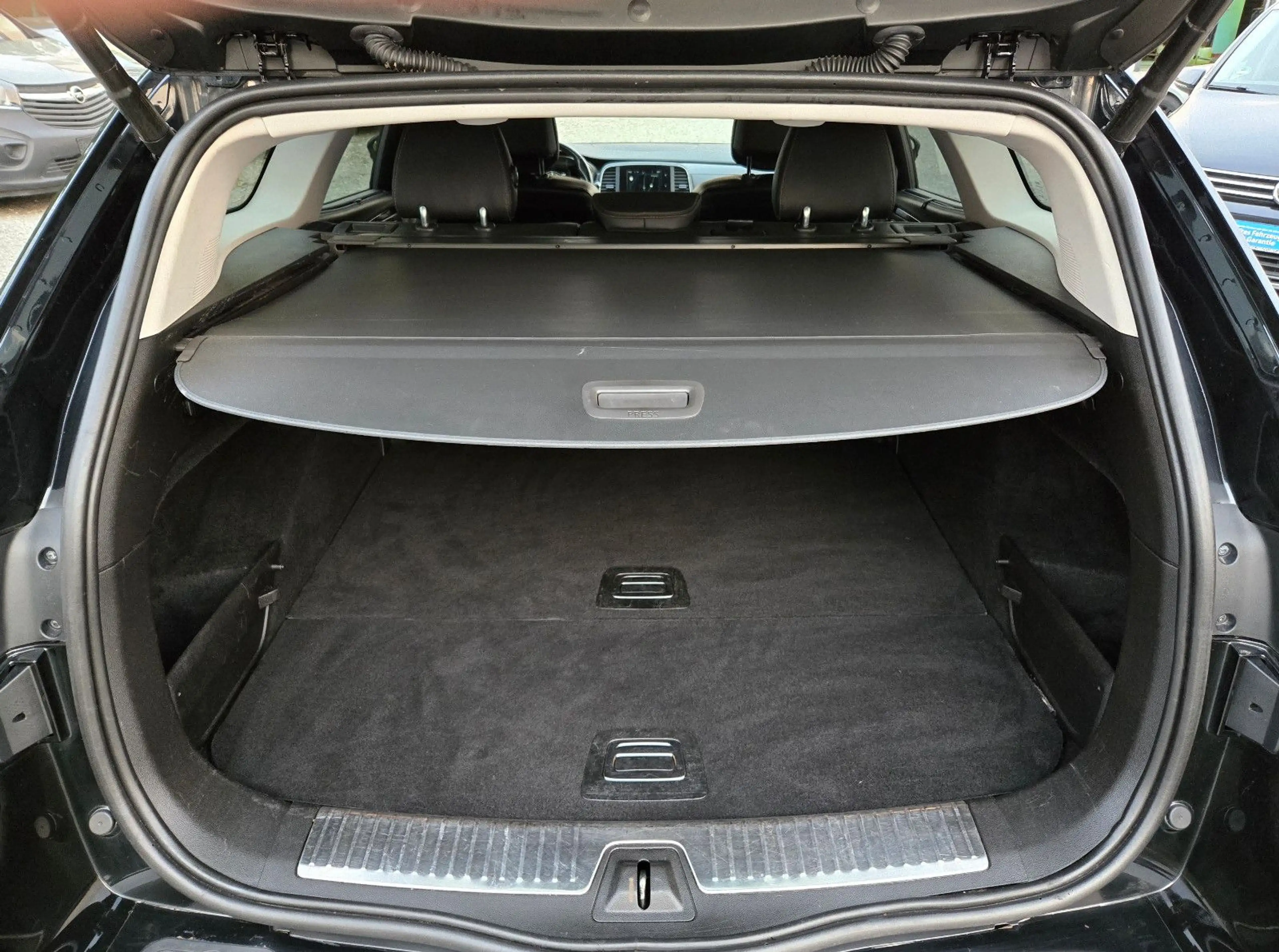 Renault Talisman Grandtour Intens / 4 Control — photo 15
