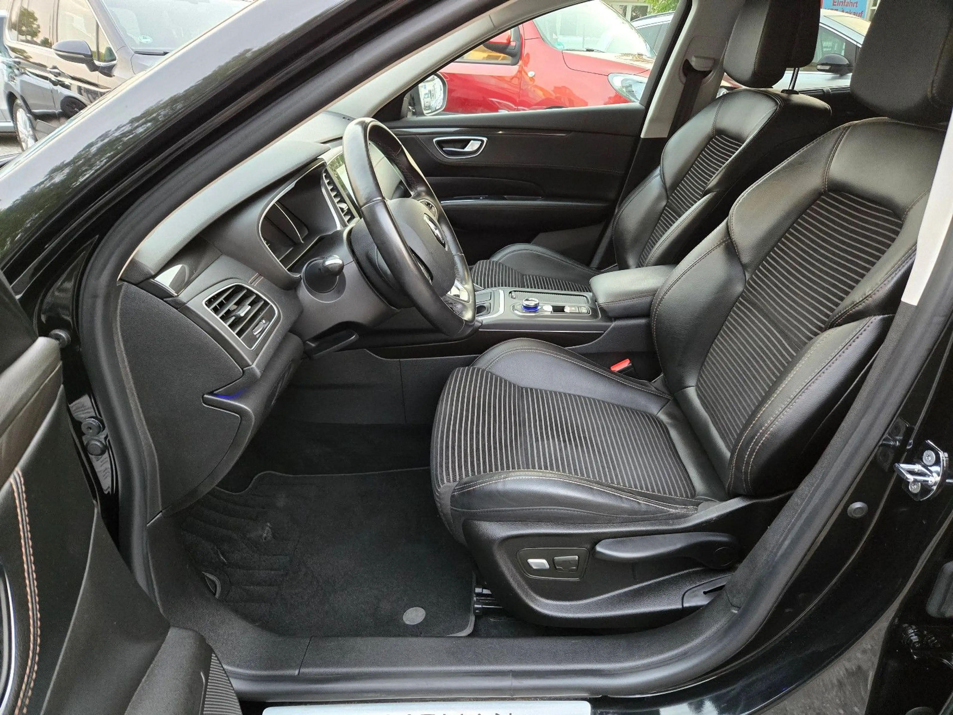 Renault Talisman Grandtour Intens / 4 Control — photo 10