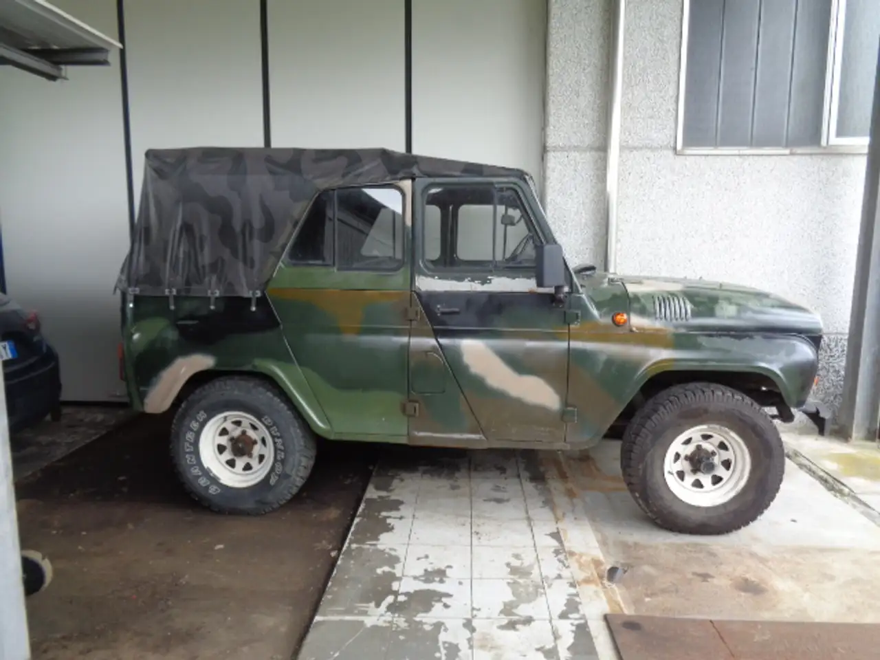UAZ 469 2.5d Marathon LD promiscuo, foto 2