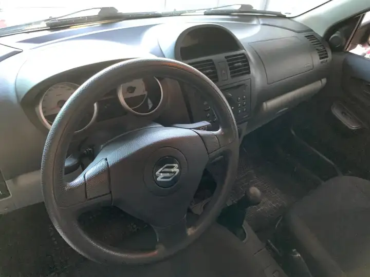 Suzuki Ignis 1.5 4WD 2005, foto 12