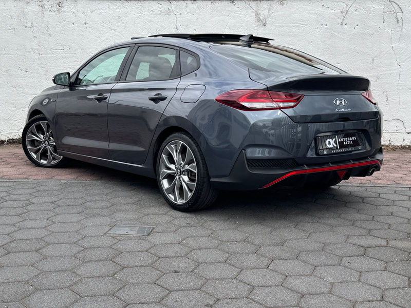 Hyundai i30 Fastback N Line — photo 6
