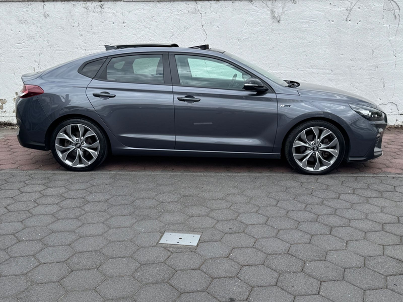 Hyundai i30 Fastback N Line — photo 7