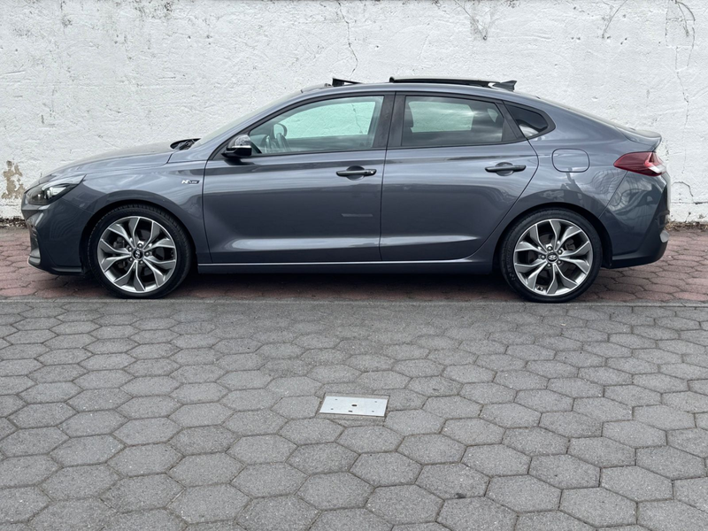 Hyundai i30 Fastback N Line — photo 4