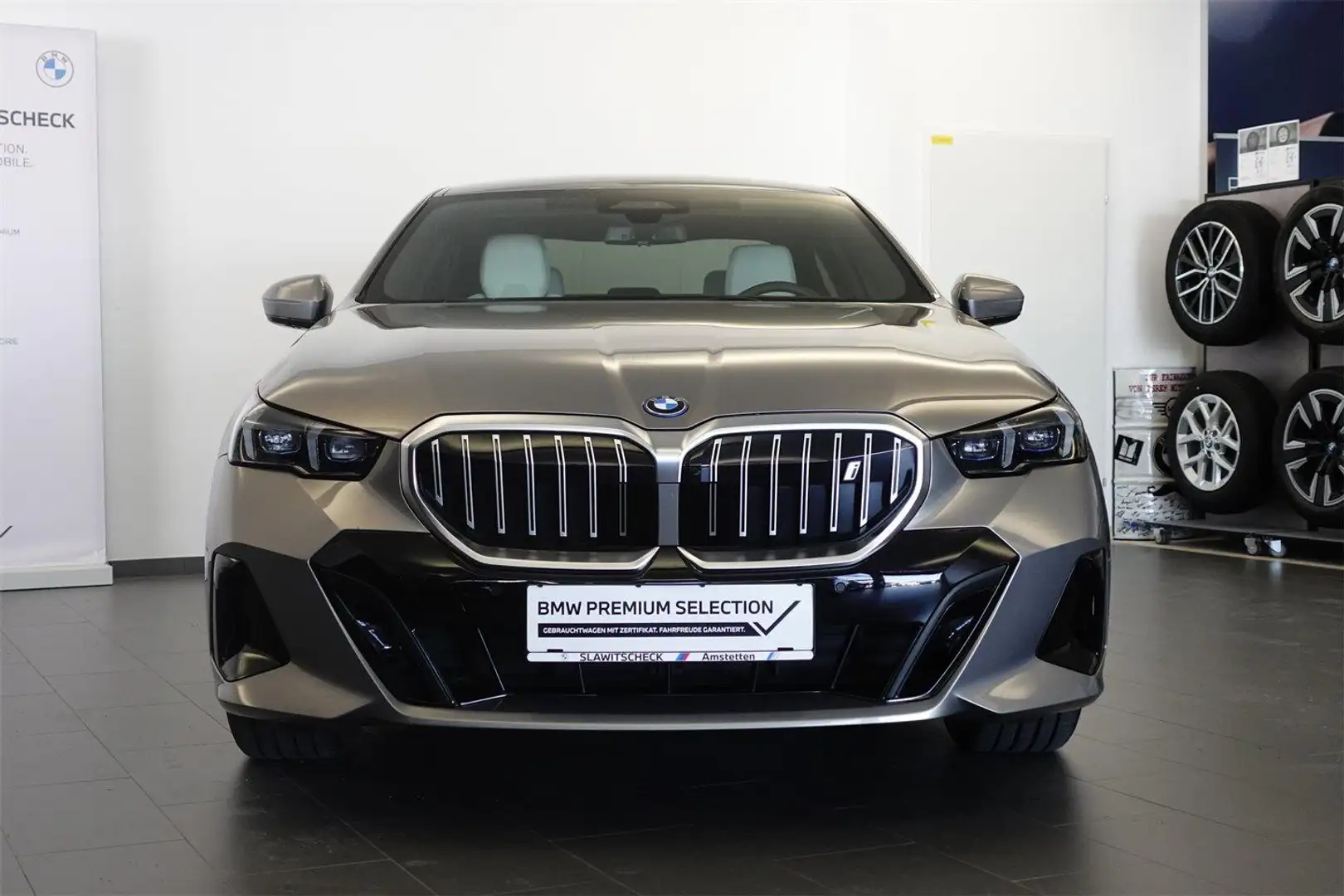 BMW i5 eDrive40 G60 M-Sportpaket Сірий - 2
